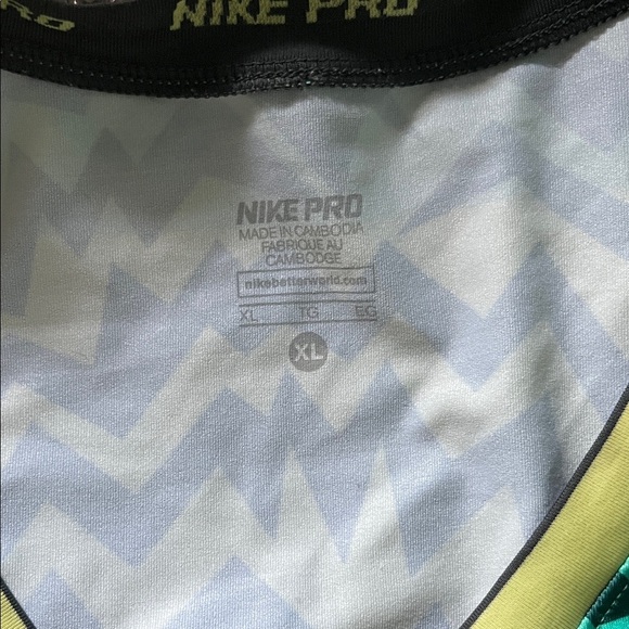 Nike Women's Short Sleeve Dri-fit - Green and Yellow Zigzag - Picture 2 of 4